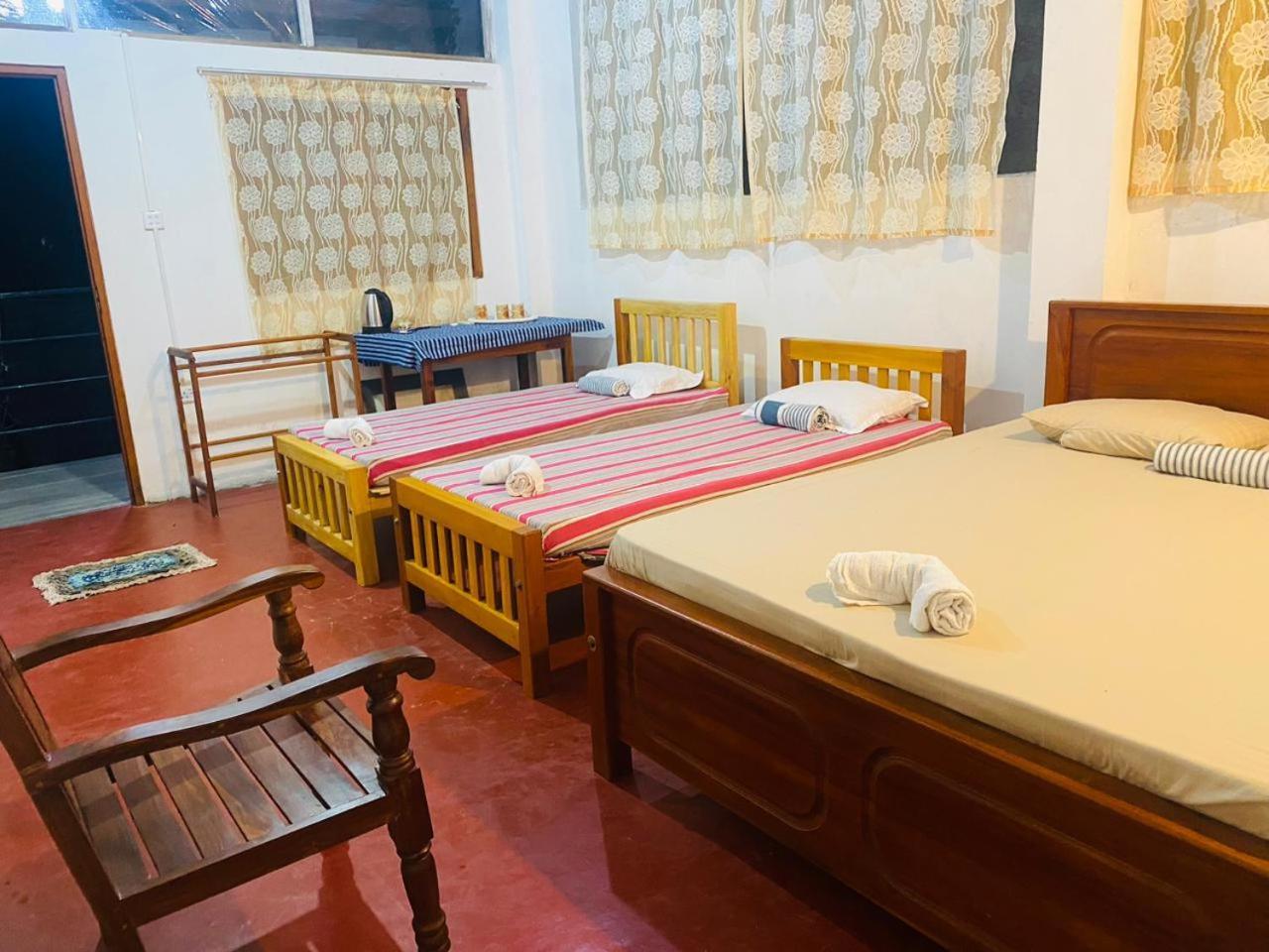 Sunil'S Homestay Sinharaja Kalawana Quarto foto